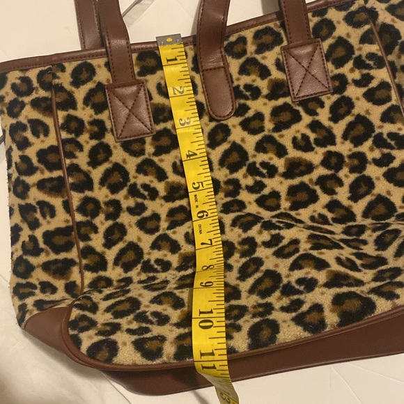Preston & York faux fur leopard print bag. Very clean in excellent condition - Picture 8 of 8